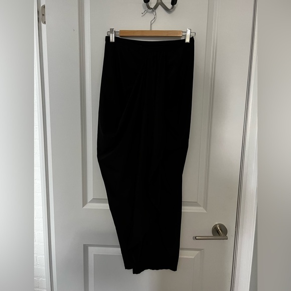 SEXY black draped skirt - Picture 8 of 9